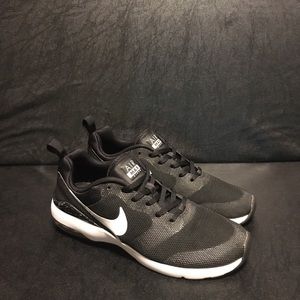 Women’s Nike Air Max Siren Black/White size 8